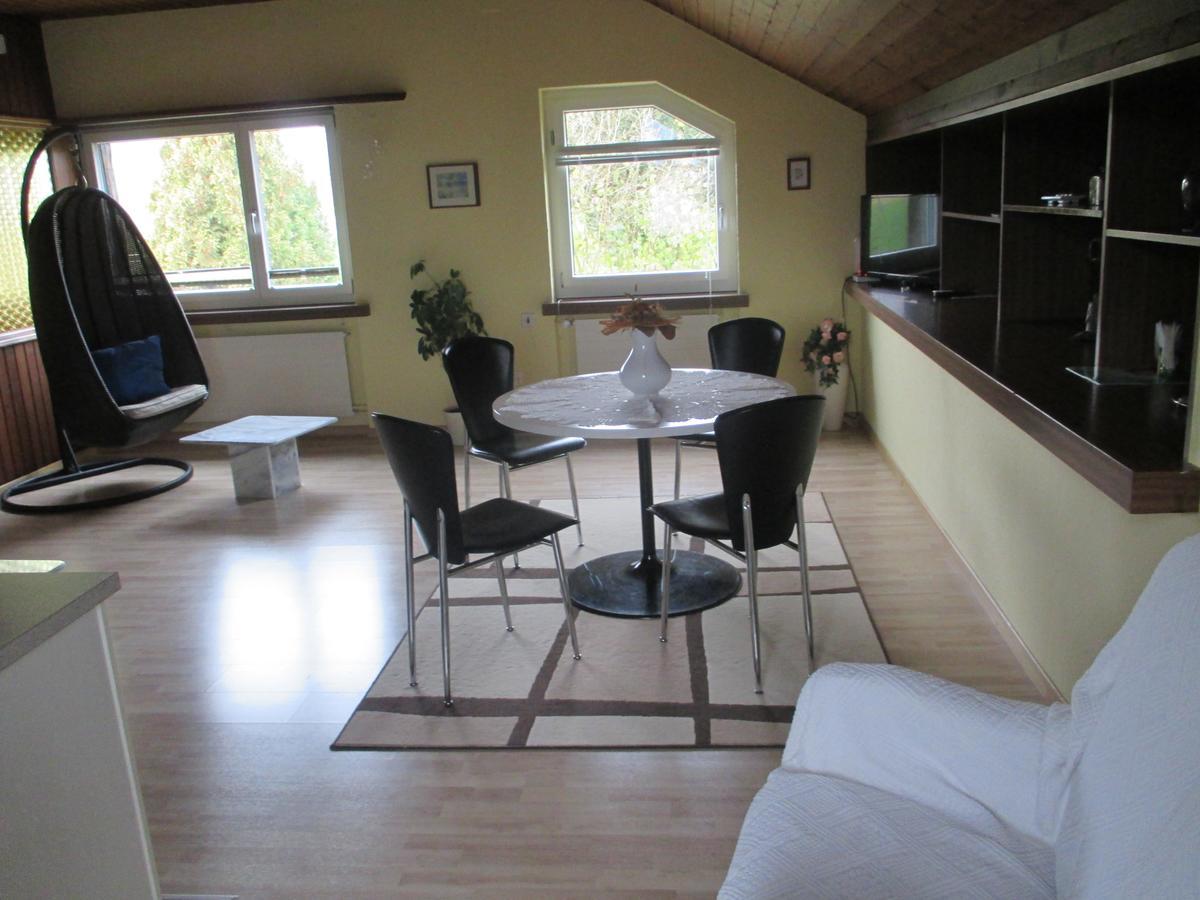 Heidis Gastehaus Bed & Breakfast Niederwil Exterior photo